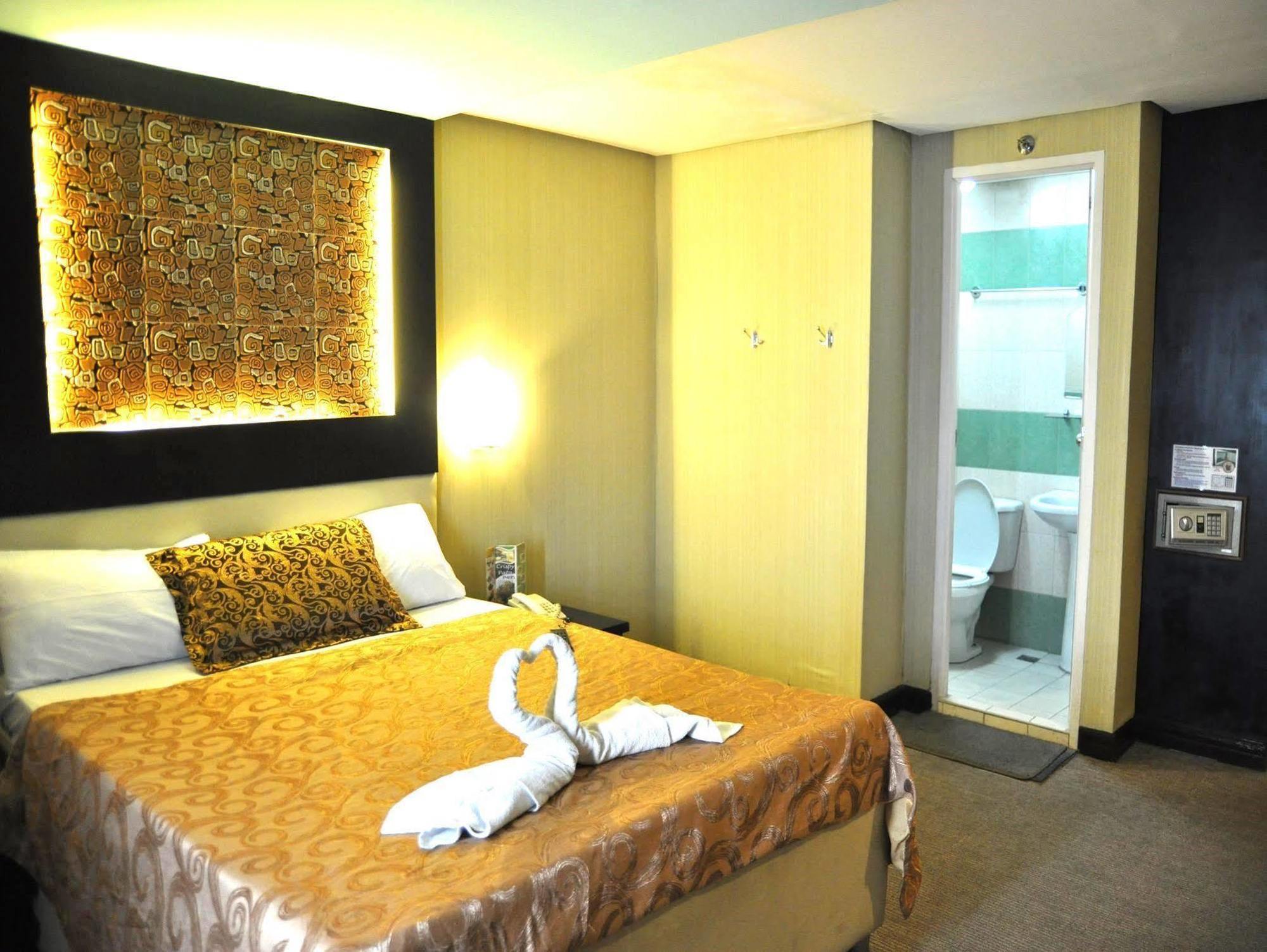 Eurotel North Edsa Ciudad Quezon Exterior foto